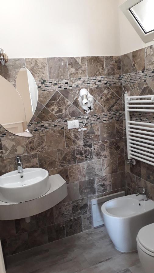La Rezztella Bed & Breakfast Fondi Luaran gambar