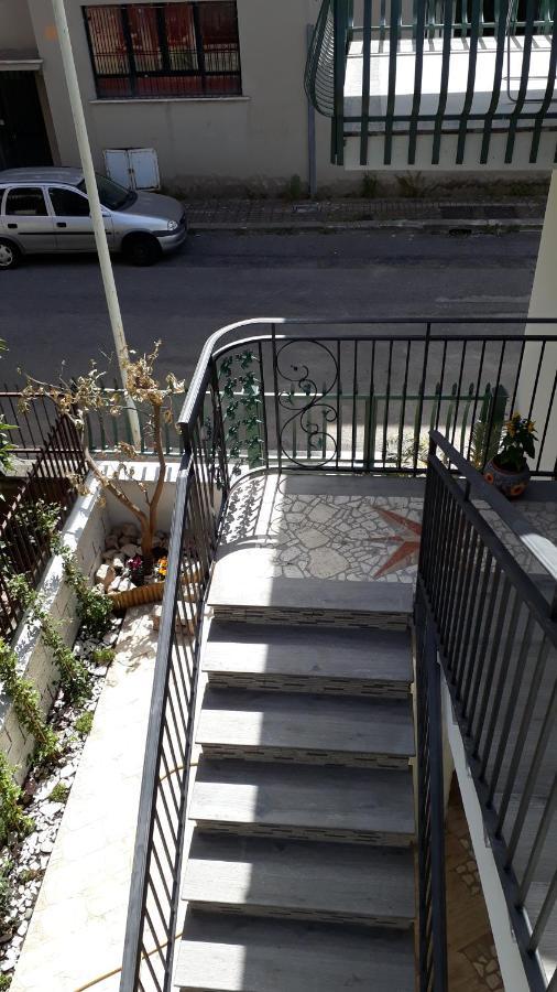 La Rezztella Bed & Breakfast Fondi Luaran gambar